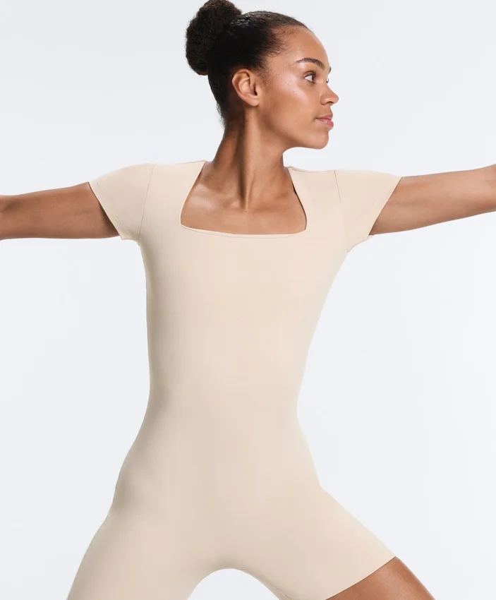 Evermove Square Neck Short Jumpsuit Evermove Square Neck Short Jumpsuit