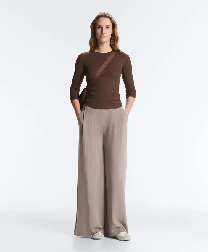 Fitted Long Sleeve Rib T-Shirt with Cotton and Modal Fitted Long Sleeve Rib T-Shirt with Cotton and Modal