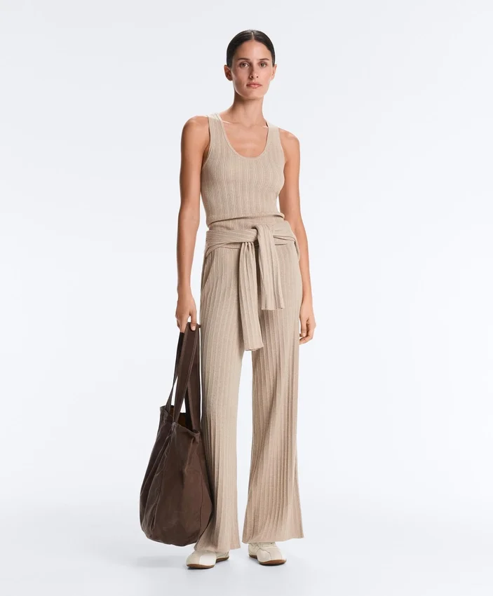 Fitted Ribbed Knit Top Fitted Ribbed Knit Top