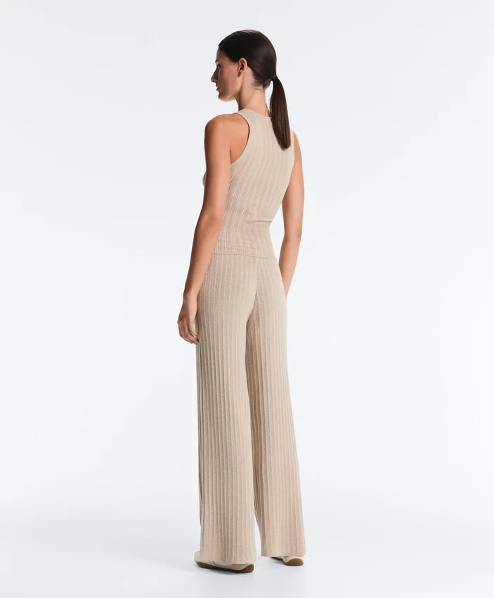 Fitted Ribbed Knit Top Fitted Ribbed Knit Top