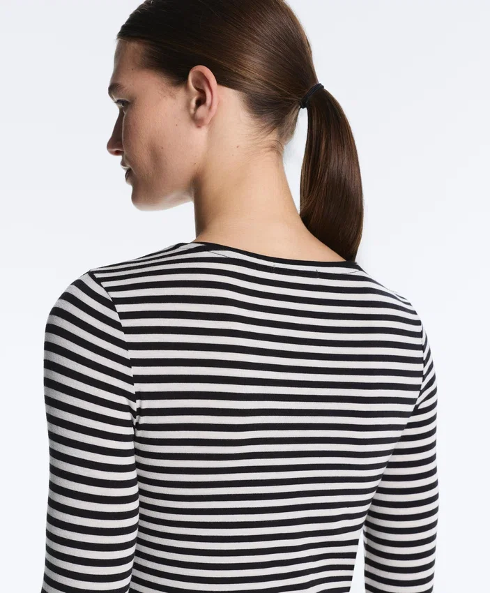 Fitted Striped Long Sleeve T-Shirt Fitted Striped Long Sleeve T-Shirt