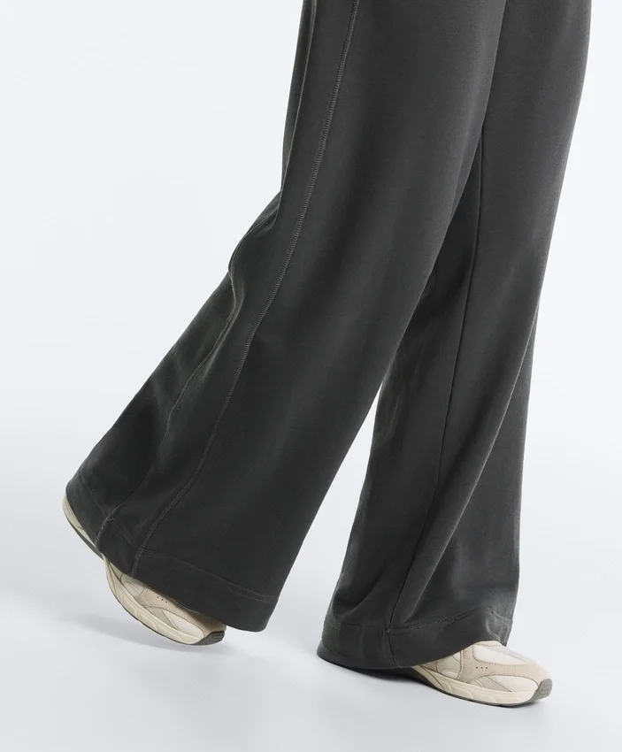 Fleece Cotton Blend Straight-Leg Trousers Fleece Cotton Blend Straight-Leg Trousers