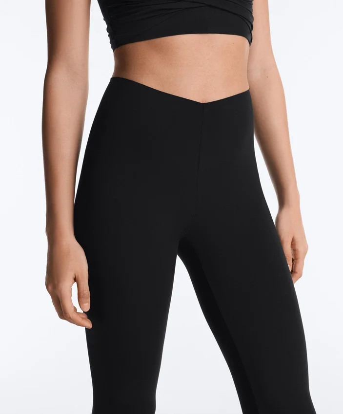 High Rise Ankle-Length Light Touch V-Cut Leggings 65 Cm High Rise Ankle-Length Light Touch V-Cut Leggings 65 Cm