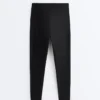 High-Rise Compressive Ankle-Length Leggings with Pocket High-Rise Compressive Ankle-Length Leggings with Pocket