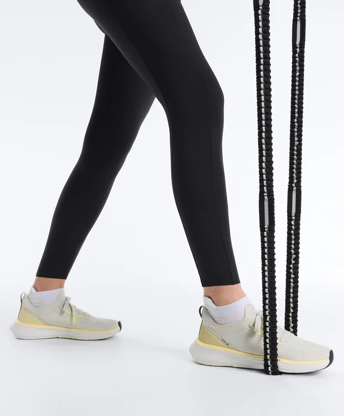 High-Rise Compressive Ankle-Length Leggings with Pocket High-Rise Compressive Ankle-Length Leggings with Pocket