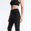 High-Rise Compressive Ankle-Length Leggings with Pocket High-Rise Compressive Ankle-Length Leggings with Pocket