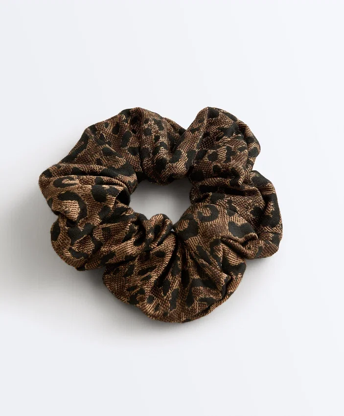 Large Leopard Jacquard Scrunchie Large Leopard Jacquard Scrunchie