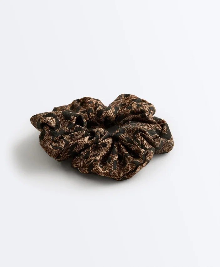 Large Leopard Jacquard Scrunchie Large Leopard Jacquard Scrunchie
