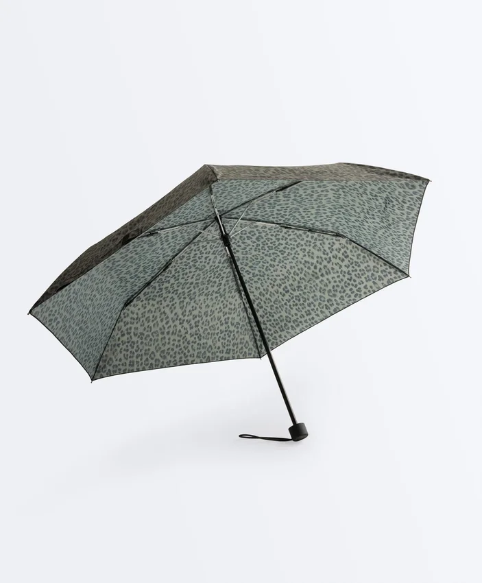 Leopard Print Lightweight Umbrella Leopard Print Lightweight Umbrella
