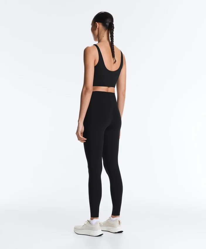 High Rise Ankle-Length Light Touch V-Cut Leggings 65 Cm High Rise Ankle-Length Light Touch V-Cut Leggings 65 Cm