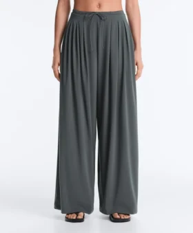 Light Touch Wide-Leg Trousers with Darts