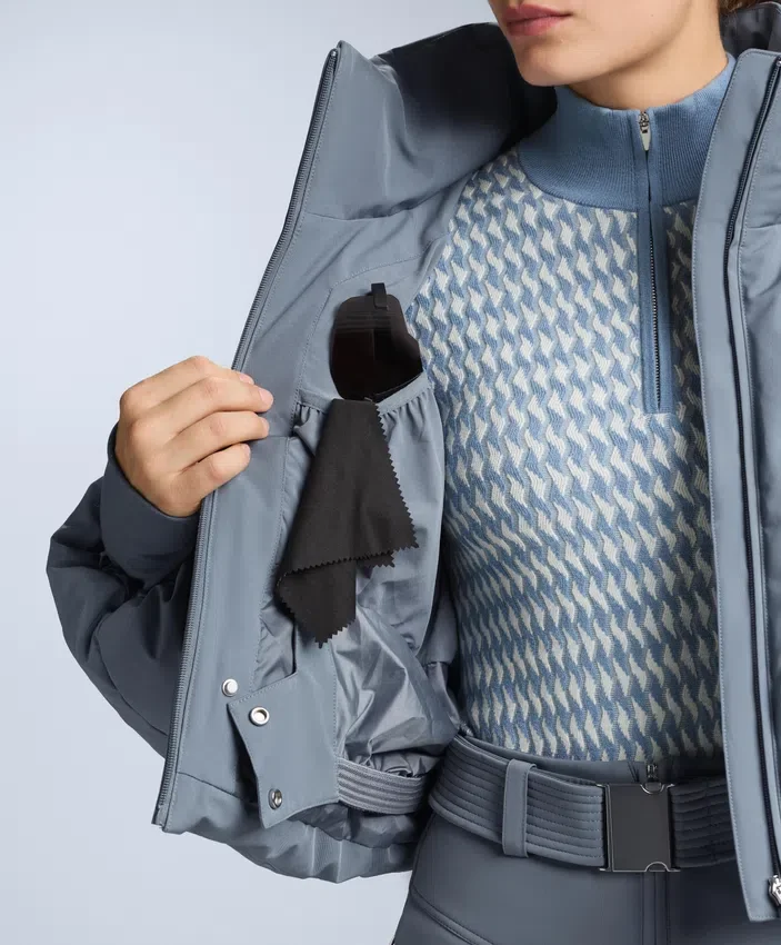 Lightweight 80% Down and 20% Minardi Piume Ski Water-Resistant Short Jacket Lightweight 80% Down and 20% Minardi Piume Ski Water-Resistant Short Jacket