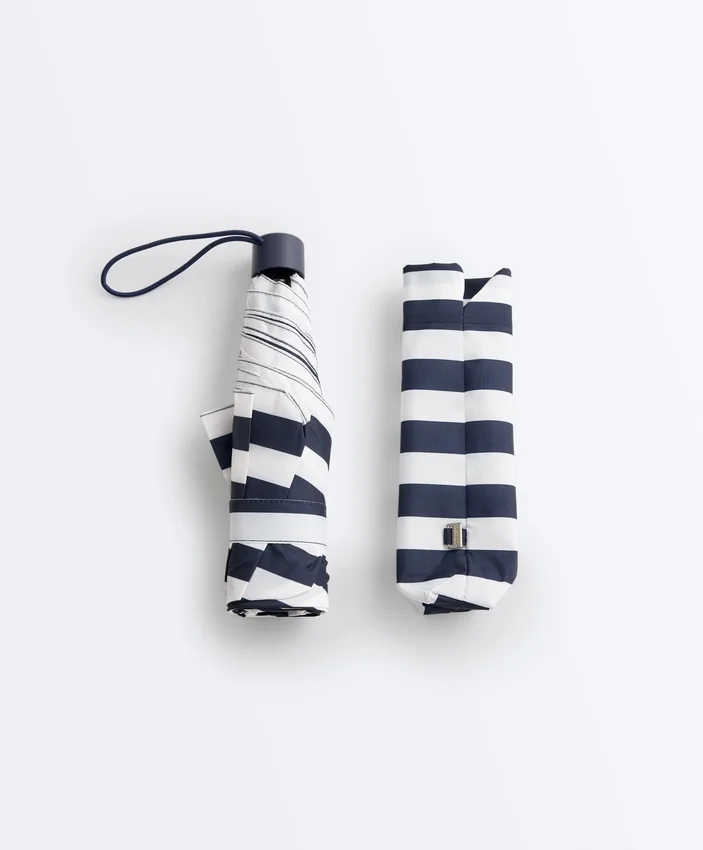 Lightweight Striped Umbrella Lightweight Striped Umbrella