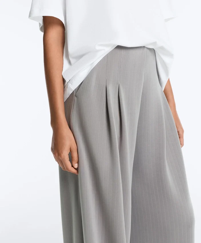 Long Pleated Trousers with Soft Touch Modal Long Pleated Trousers with Soft Touch Modal