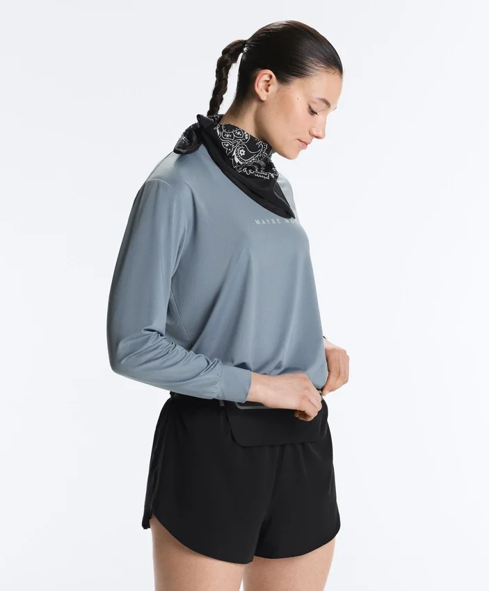Long-Sleeved Technical T-Shirt with Text Long-Sleeved Technical T-Shirt with Text