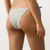 Medium-Coverage Wave Crochet Tie Bikini Briefs Medium-Coverage Wave Crochet Tie Bikini Briefs