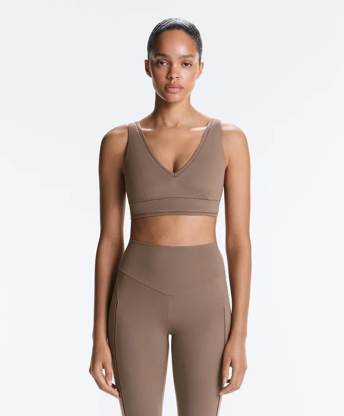 Medium-Support Comfortlux Sports Bra with Hemstitch Medium-Support Comfortlux Sports Bra with Hemstitch