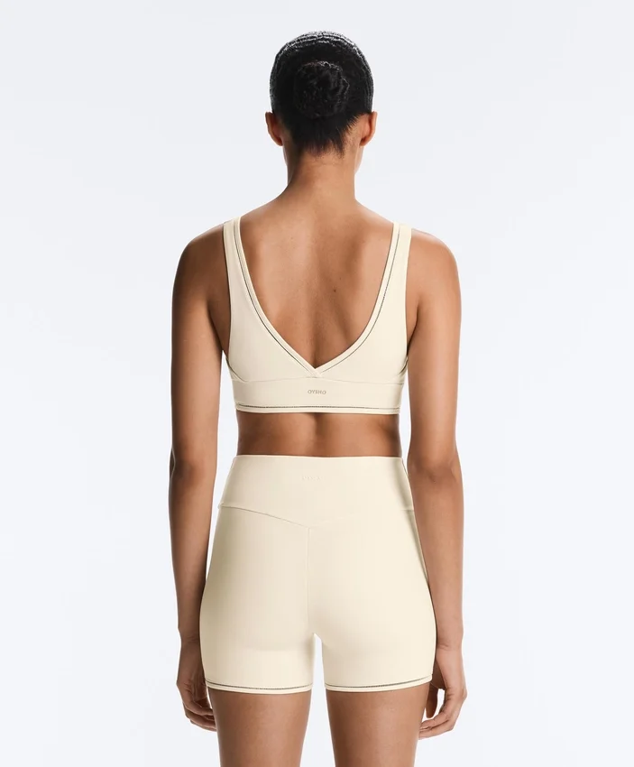 Medium-Support Comfortlux Sports Bra with Hemstitch Medium-Support Comfortlux Sports Bra with Hemstitch
