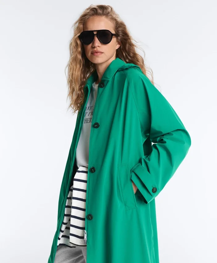 Midi Extra Lightweight 10K Waterproof Jacket Midi Extra Lightweight 10K Waterproof Jacket