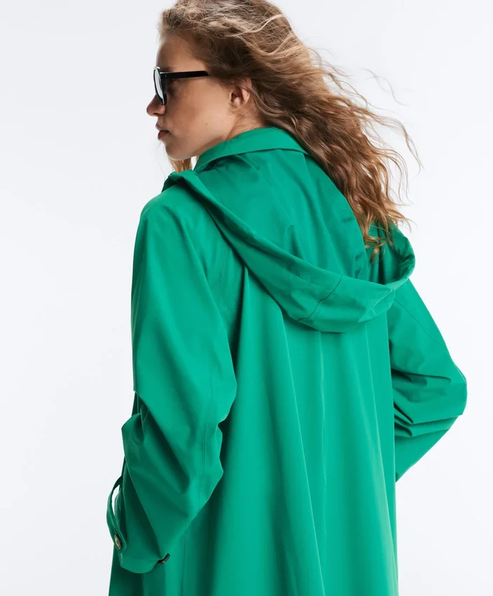 Midi Extra Lightweight 10K Waterproof Jacket Midi Extra Lightweight 10K Waterproof Jacket