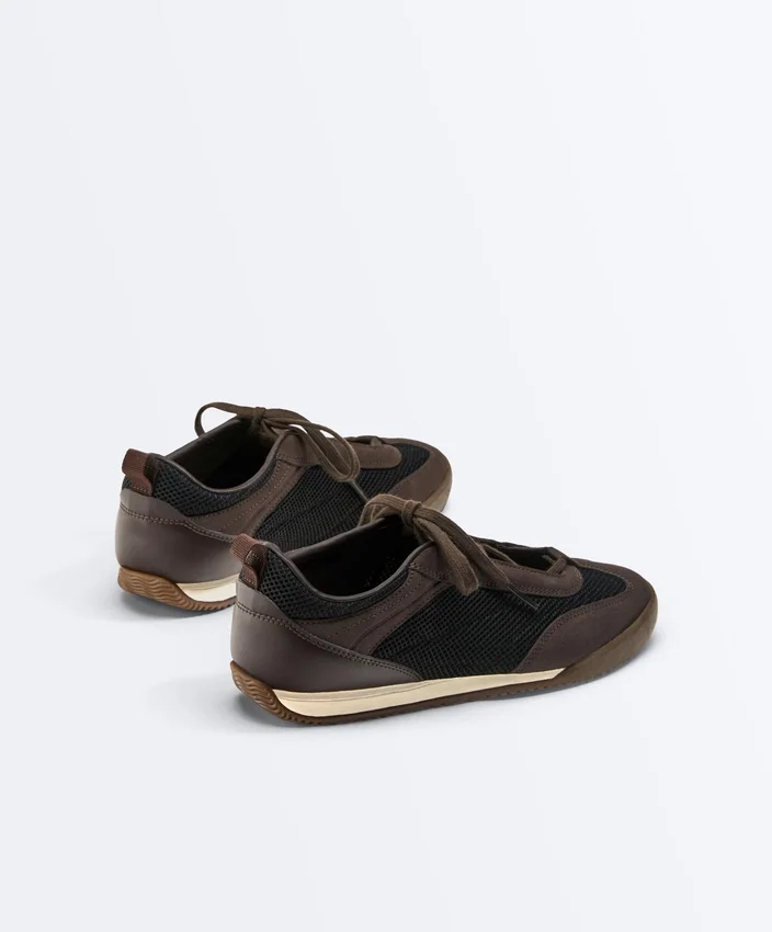 Mixed-Material Mesh Trainers Mixed-Material Mesh Trainers