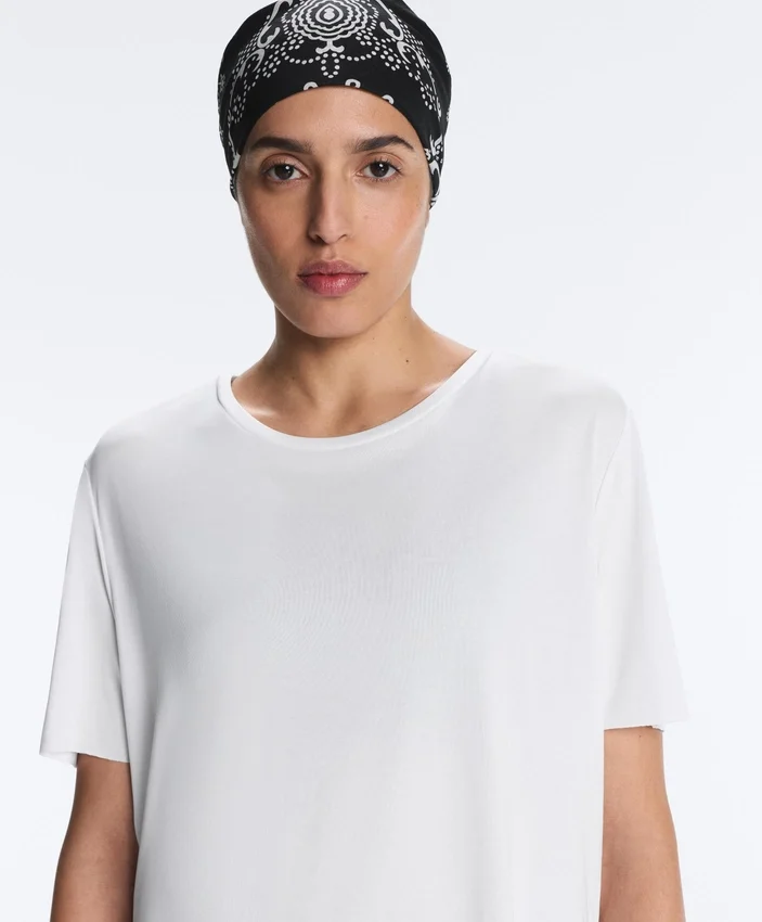 Modal Blend Short-Sleeved T-Shirt with Rounded Back Hem Modal Blend Short-Sleeved T-Shirt with Rounded Back Hem