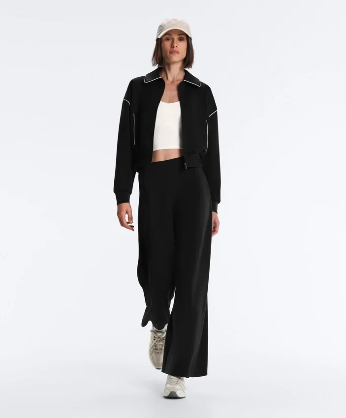 Neoprene-Effect Piping Jacket Neoprene-Effect Piping Jacket