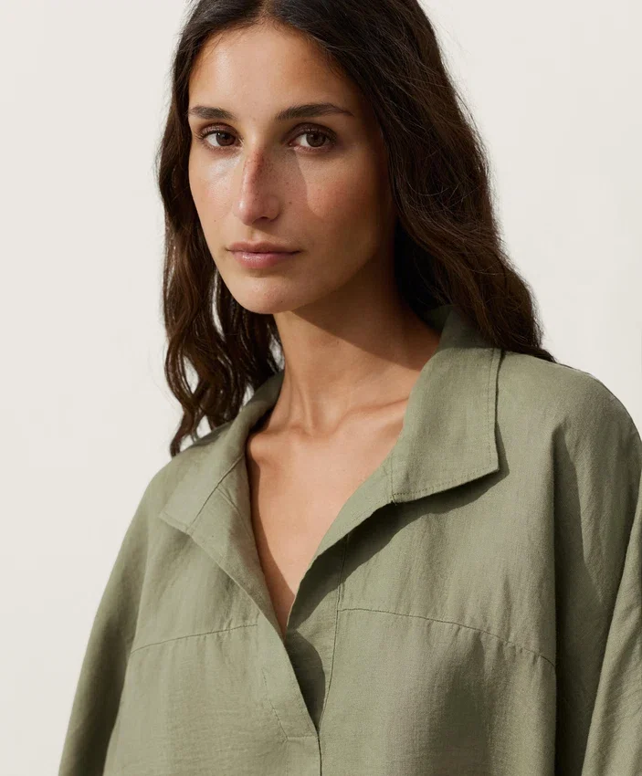 Oversize 100% Linen Short-Sleeved Shirt Oversize 100% Linen Short-Sleeved Shirt