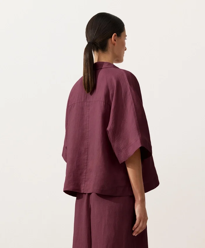 Oversize Short-Sleeved 100% Linen Shirt Oversize Short-Sleeved 100% Linen Shirt