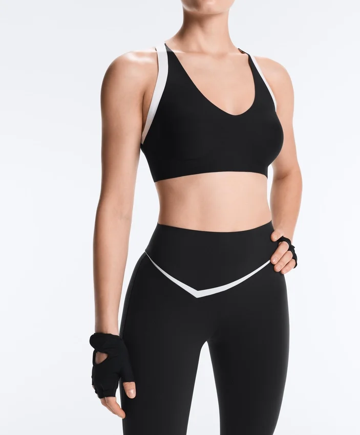 Perfect-Adapt High Rise Ankle-Length Leggings with Contrast Detail Perfect-Adapt High Rise Ankle-Length Leggings with Contrast Detail