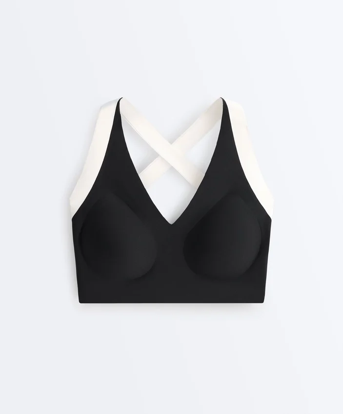 Perfect-Adapt Medium-Support Contrast Sports Bra Perfect-Adapt Medium-Support Contrast Sports Bra