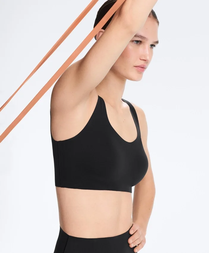 Perfect-Adapt Medium Support Sports Bra with Cups Perfect-Adapt Medium Support Sports Bra with Cups