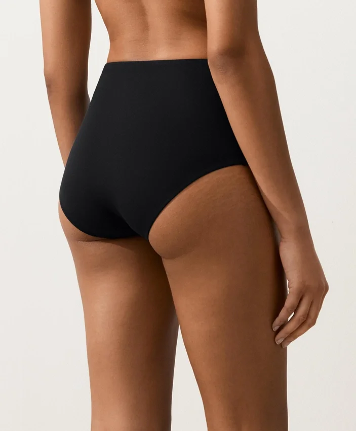 Shapewear High-Waisted Bikini Briefs Shapewear High-Waisted Bikini Briefs