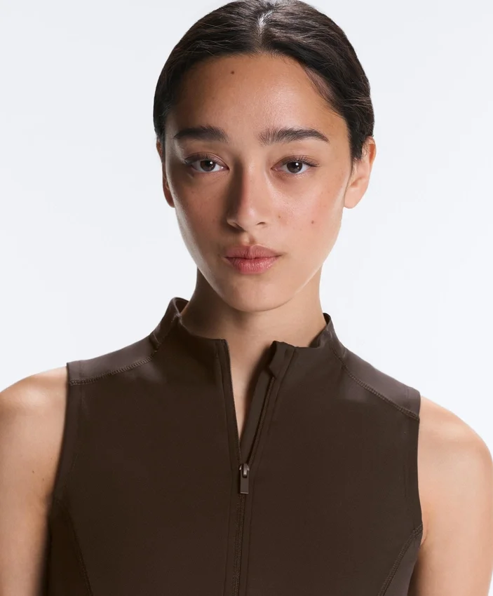 Sleeveless Zip T-Shirt Sleeveless Zip T-Shirt