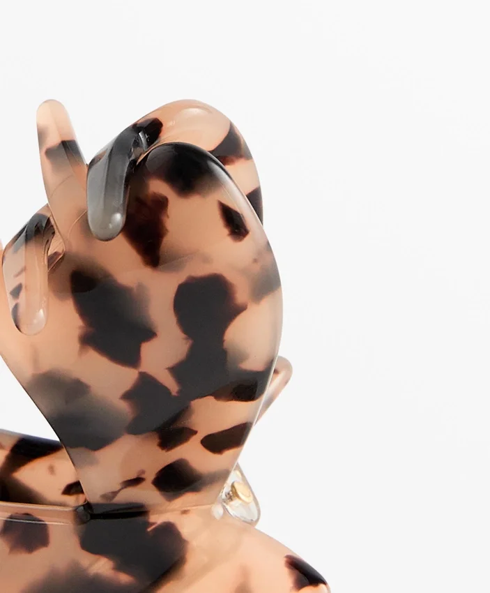 Small Faux-Tortoiseshell Hair Clip Small Faux-Tortoiseshell Hair Clip