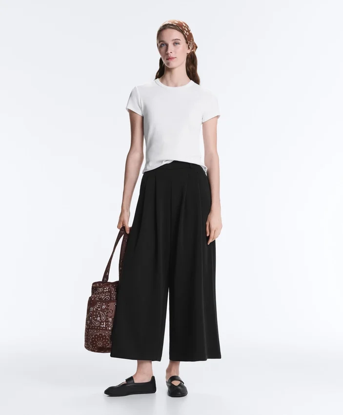Soft-Touch Wide-Leg Crop Trousers with Modal and Pleats Soft-Touch Wide-Leg Crop Trousers with Modal and Pleats