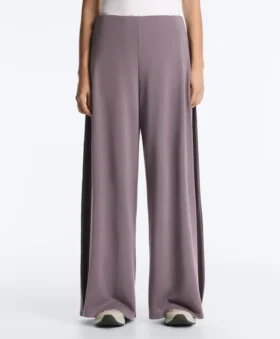 Soft-Touch Wide-Leg Trousers with Side Pleat and Modal