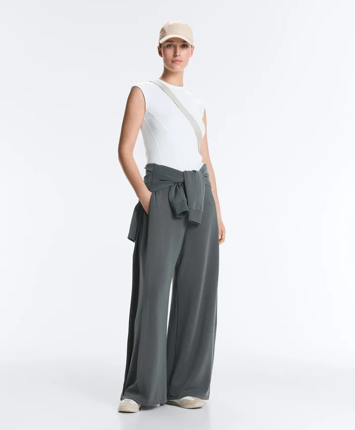Soft-Touch Wide-Leg Trousers with Side Pleat and Modal Soft-Touch Wide-Leg Trousers with Side Pleat and Modal