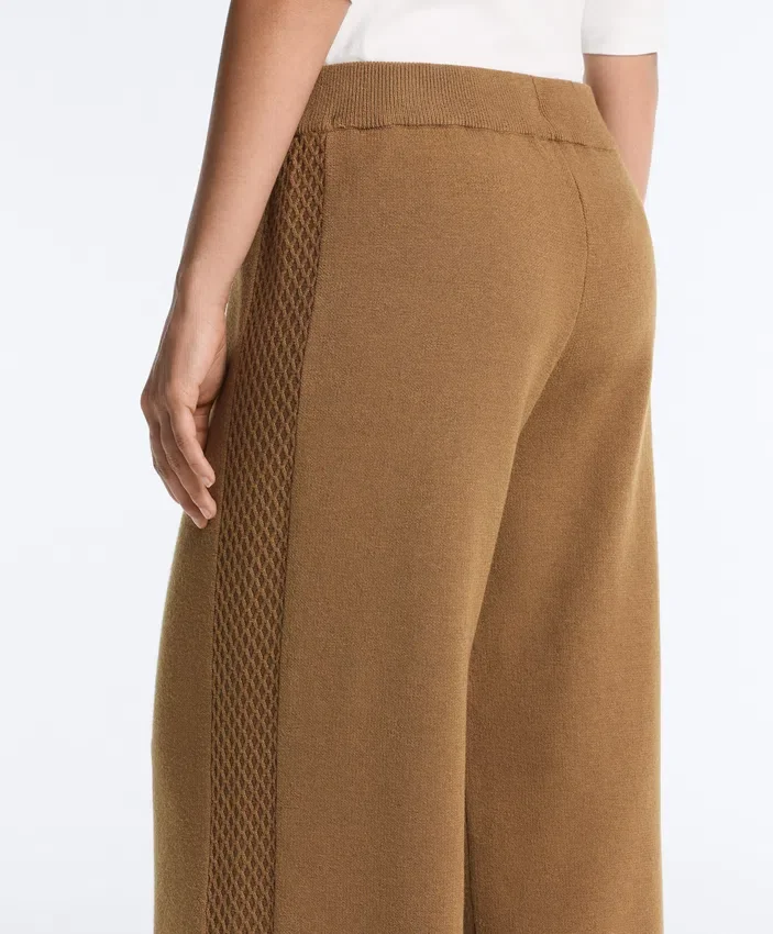 Straight-Leg Trousers with Side Knit Structure Straight-Leg Trousers with Side Knit Structure