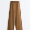 Straight-Leg Trousers with Side Knit Structure Straight-Leg Trousers with Side Knit Structure