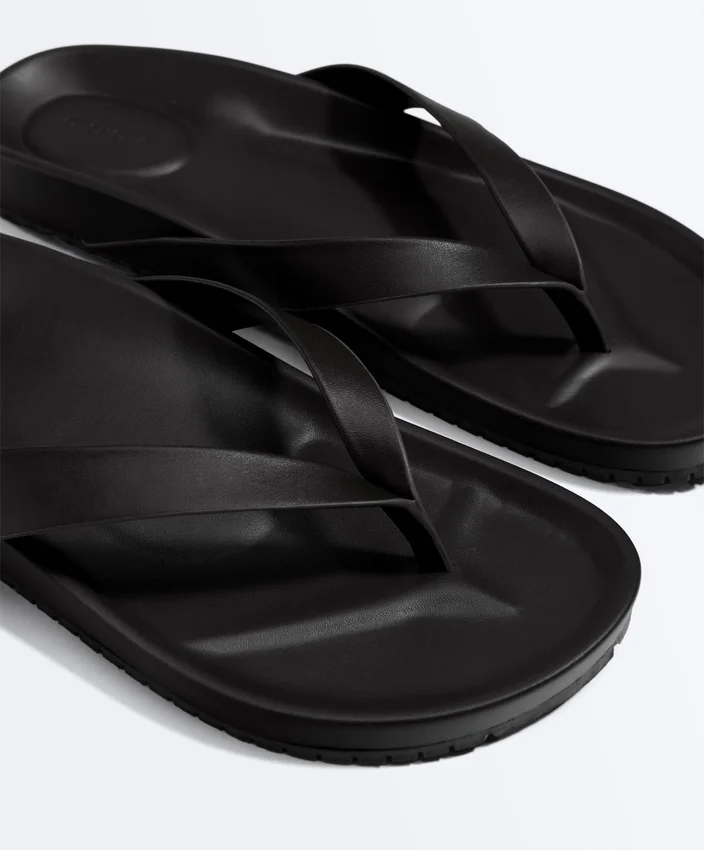 Strappy Flat Sandal Strappy Flat Sandal