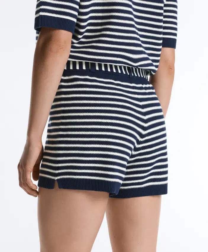 Striped Knit Shorts with 100% Cotton Belt Striped Knit Shorts with 100% Cotton Belt