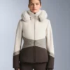 Super-Fitted Water-Resistant Colour-Block Primaloft® Ski Jacket Super-Fitted Water-Resistant Colour-Block Primaloft® Ski Jacket