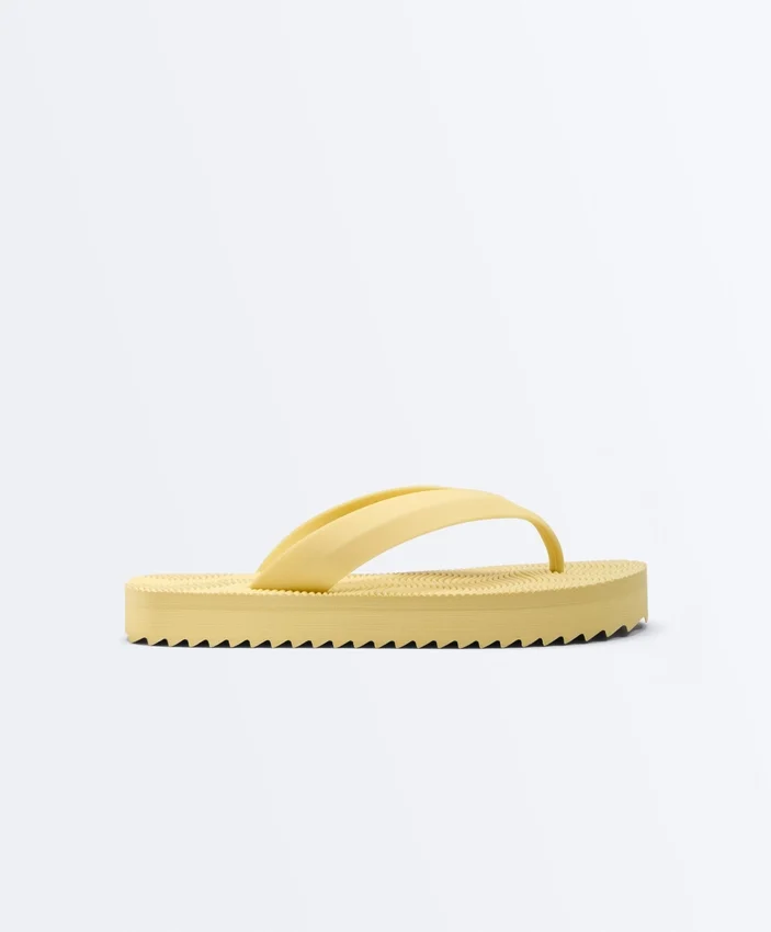 Textured Platform Beach Sandals Textured Platform Beach Sandals