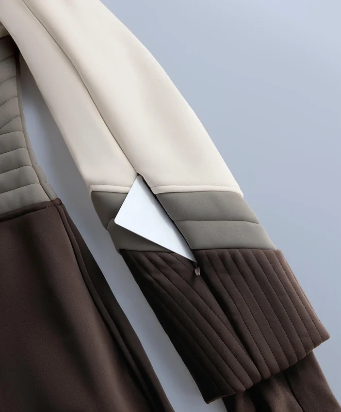 Super-Fitted Water-Resistant Colour-Block Primaloft® Ski Jacket Super-Fitted Water-Resistant Colour-Block Primaloft® Ski Jacket
