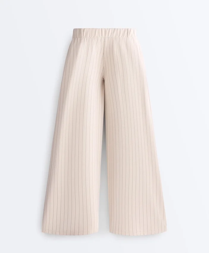 Wide-Leg Crop Trousers with Pleats and Stripes Wide-Leg Crop Trousers with Pleats and Stripes