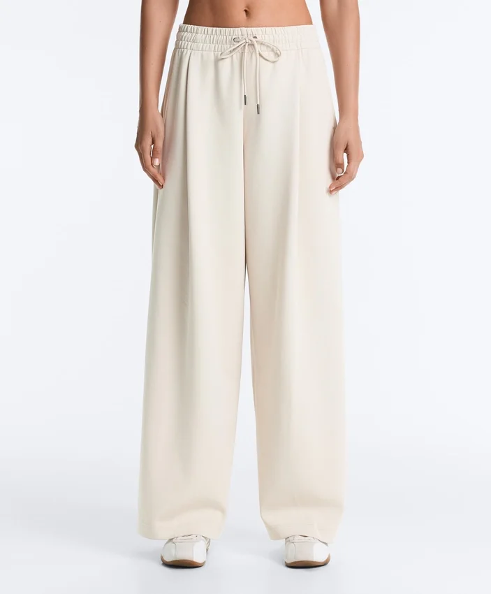 Wide-Leg Piqué Pleat Trousers with Cotton Wide-Leg Piqué Pleat Trousers with Cotton