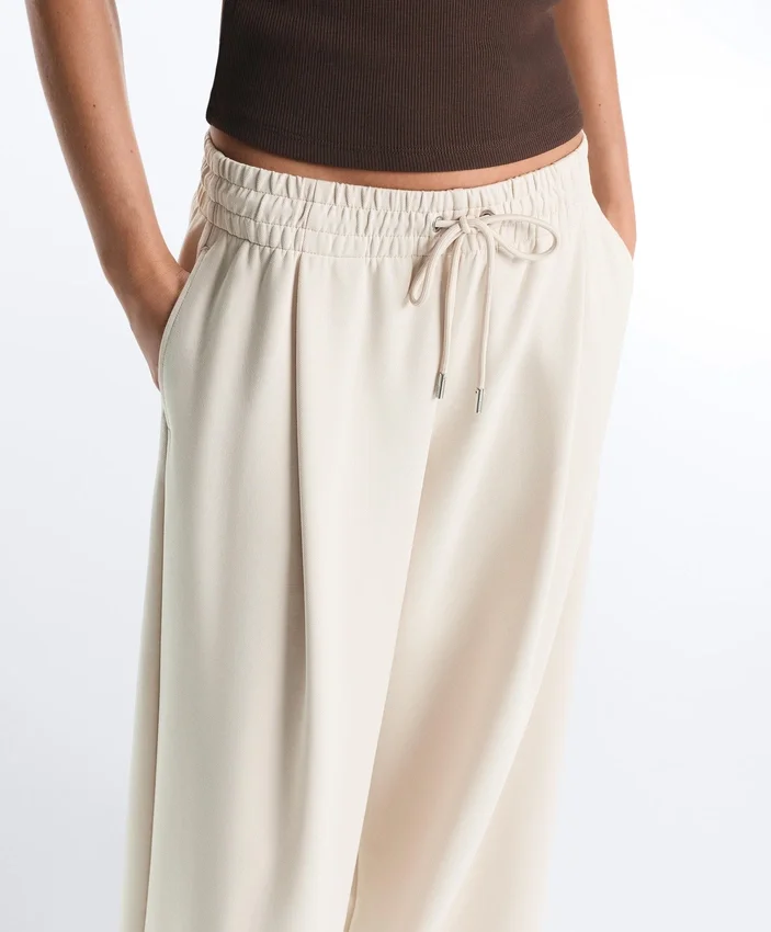 Wide-Leg Piqué Pleat Trousers with Cotton Wide-Leg Piqué Pleat Trousers with Cotton
