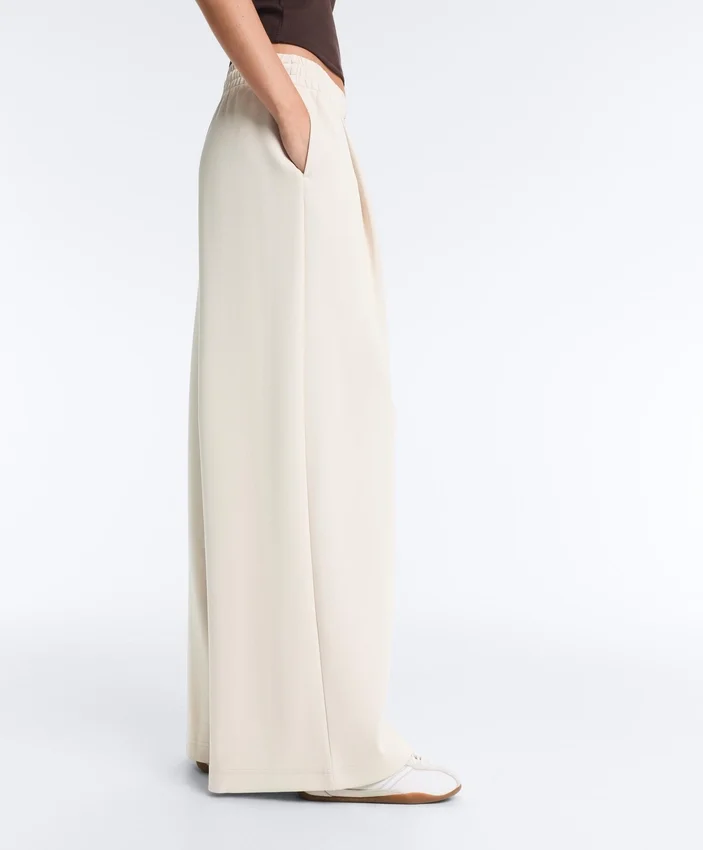 Wide-Leg Piqué Pleat Trousers with Cotton Wide-Leg Piqué Pleat Trousers with Cotton