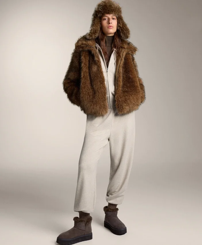 Wide Sleeve Hooded Jacket with Cotton Wide Sleeve Hooded Jacket with Cotton